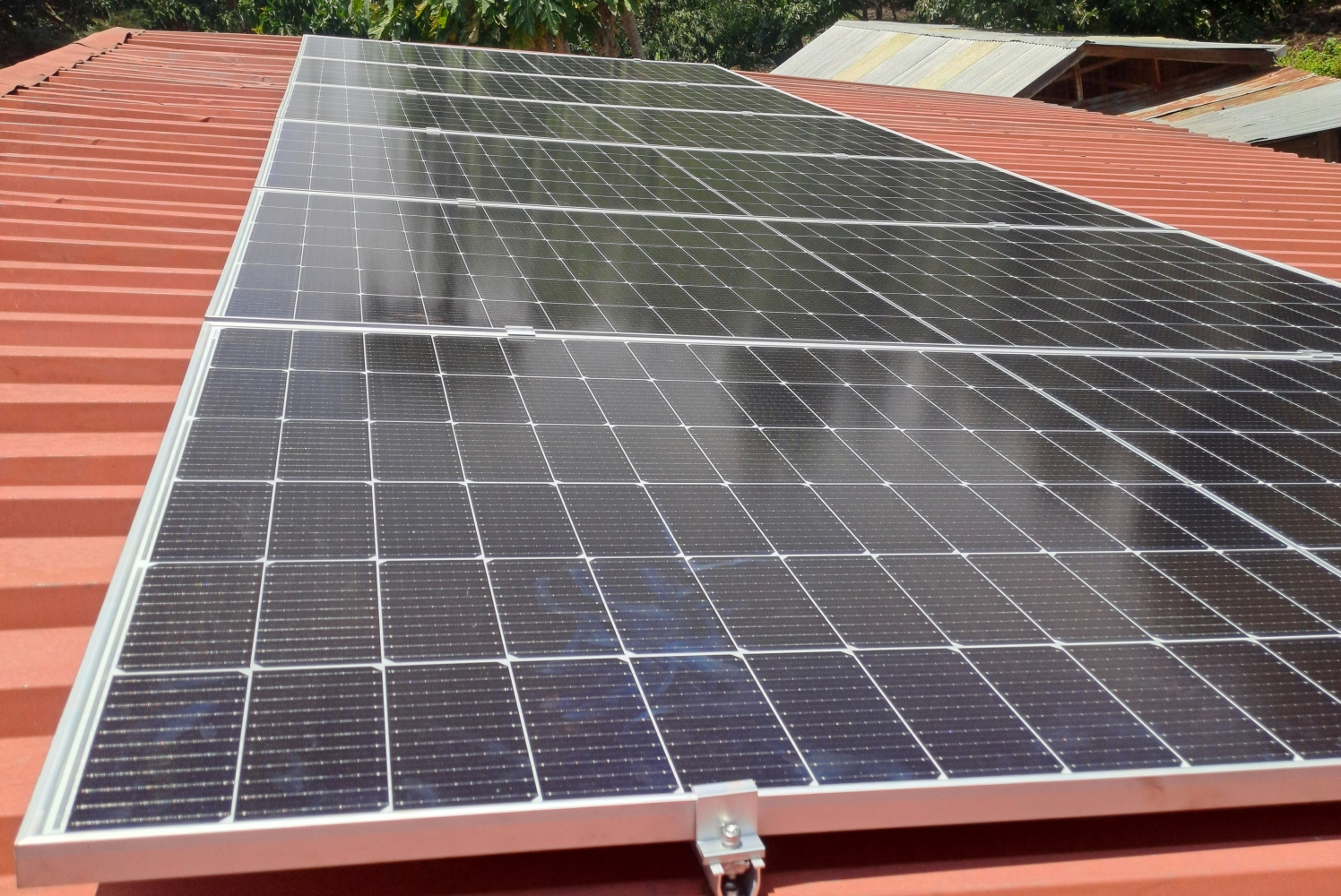 6pcs 550w JA Solar Panels Roof Mounted
